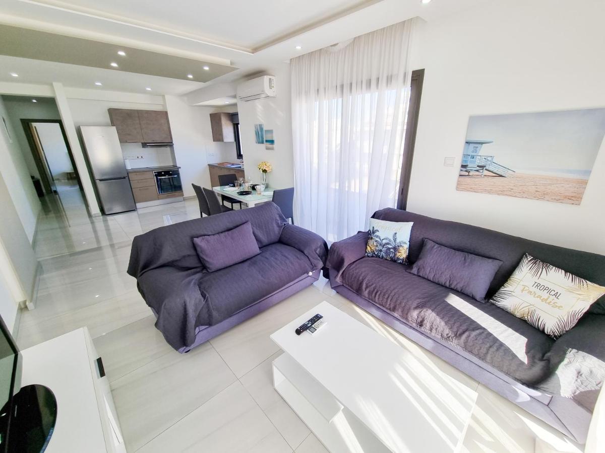 Sea La Vie Seaview Apartment Larnaca Eksteriør billede